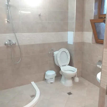 Time Out بيت ضيافة 4*